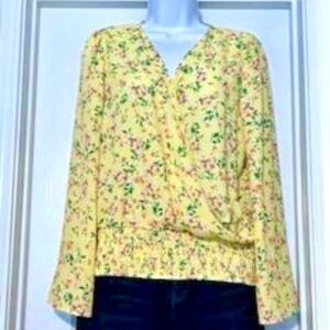 💲SALE💲 NWT For the Republic Yellow Floral Print Wrap Front Blouse Sz M